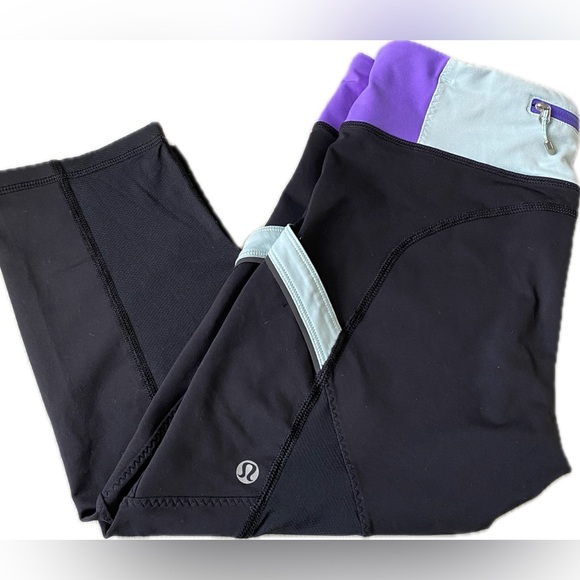 lululemon athletica Pants - Lululemon athletica cropped pants